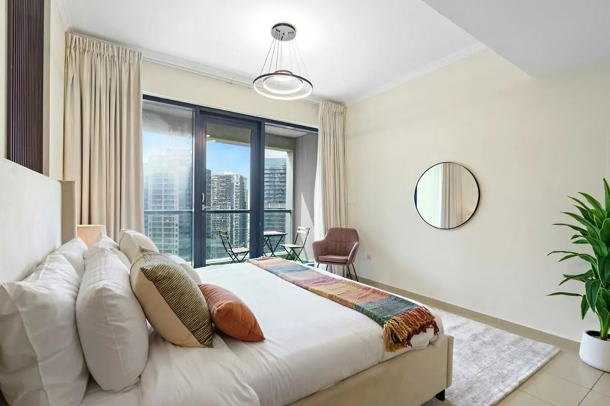 Duplex 1Br With Lake Views Dubai