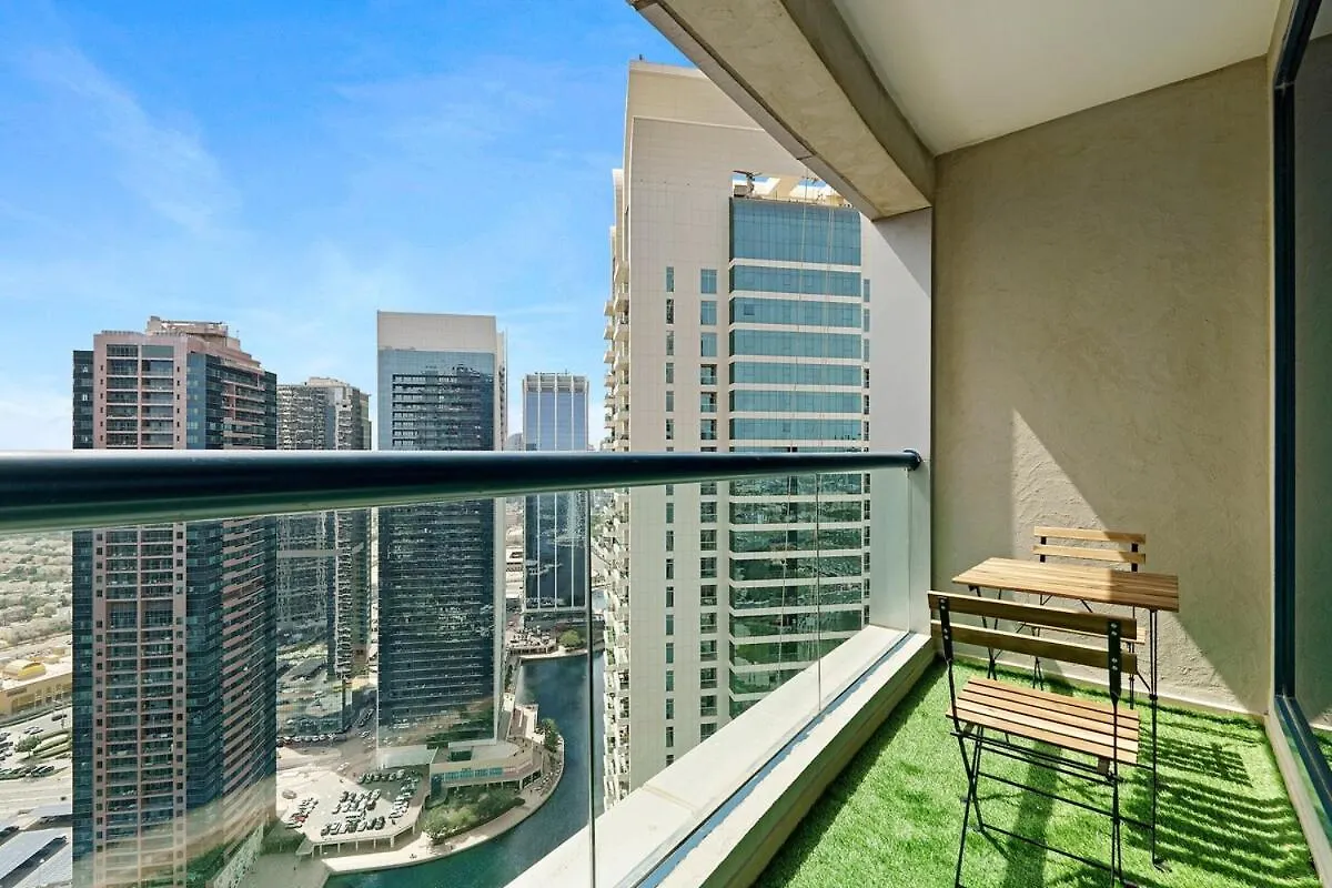 Duplex 1Br With Lake Views Dubai Apartment